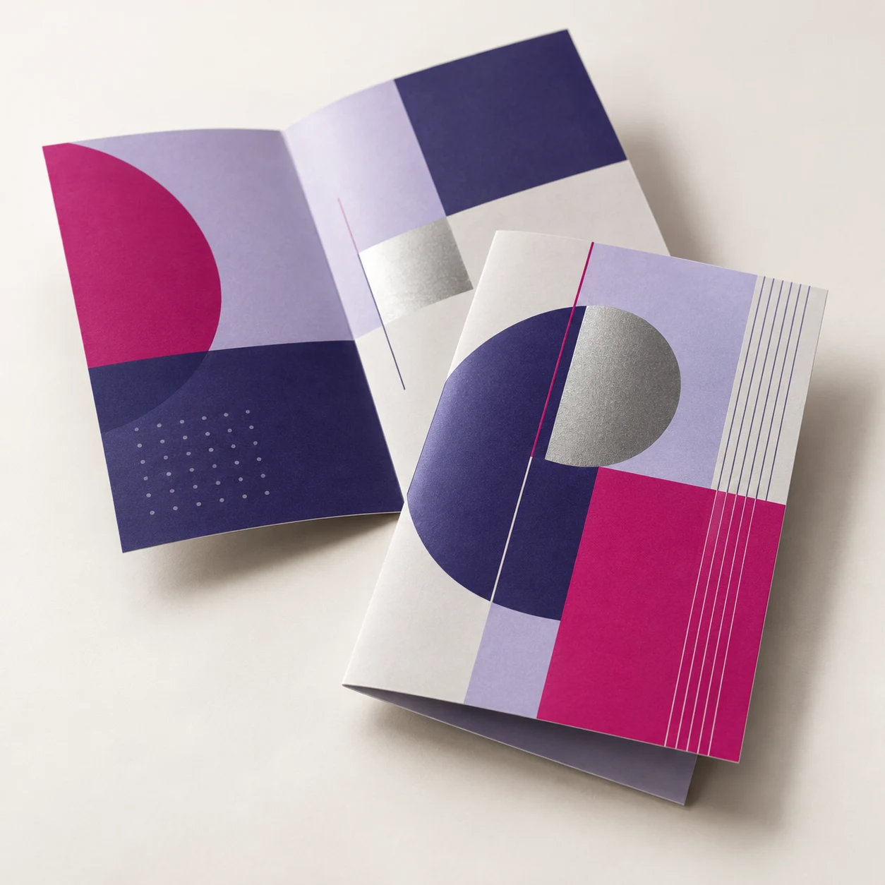 Kolorowa prezentacja produktu Ulotki A4 składane do A5, 4+4 cmyk, kreda 250 gr/m2